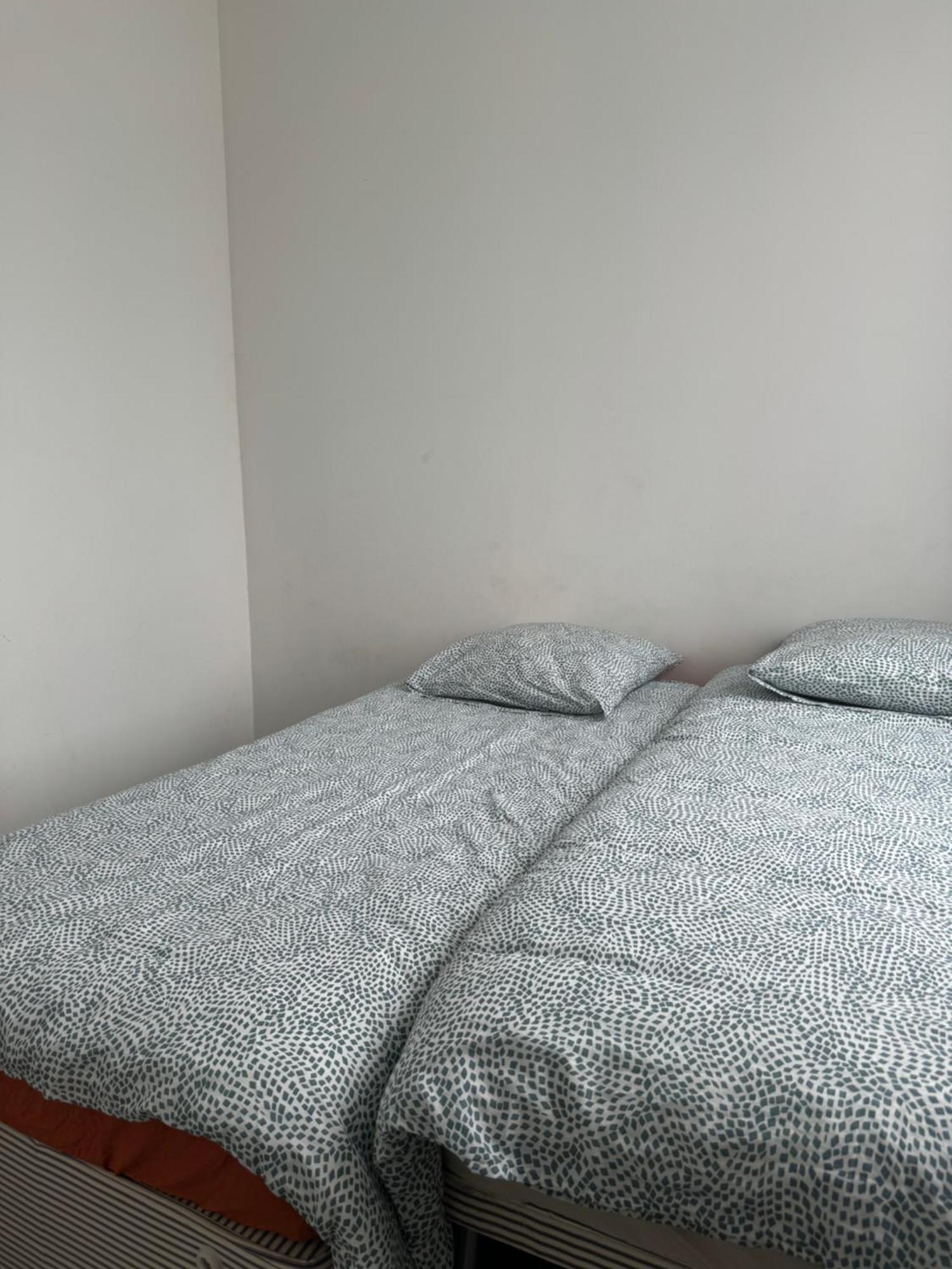 Philomene Apartamento Romilly-sur-Seine Exterior foto